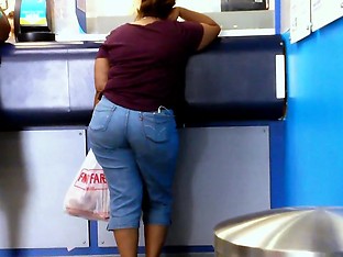 Big Wide Ass Dominican Lady
