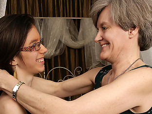 Horny old and young lesbians go at it